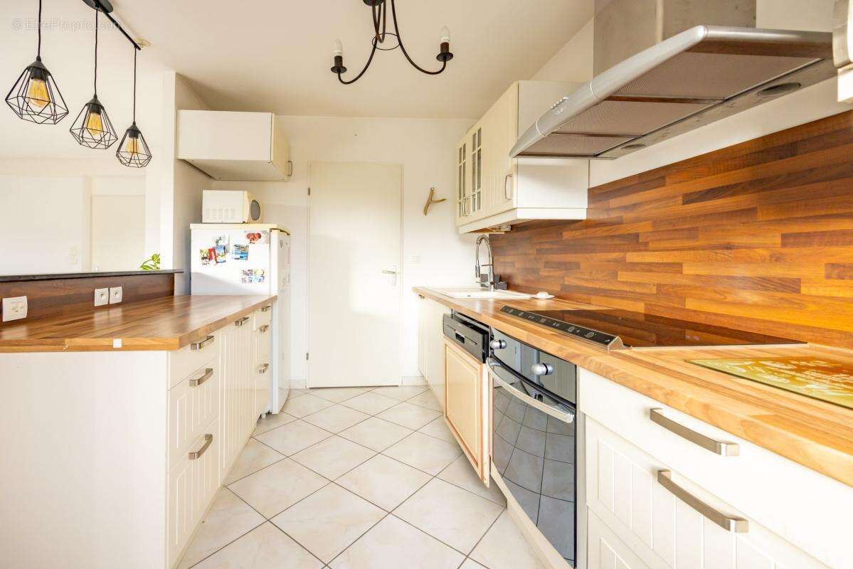Appartement à SAINT-SEBASTIEN-SUR-LOIRE