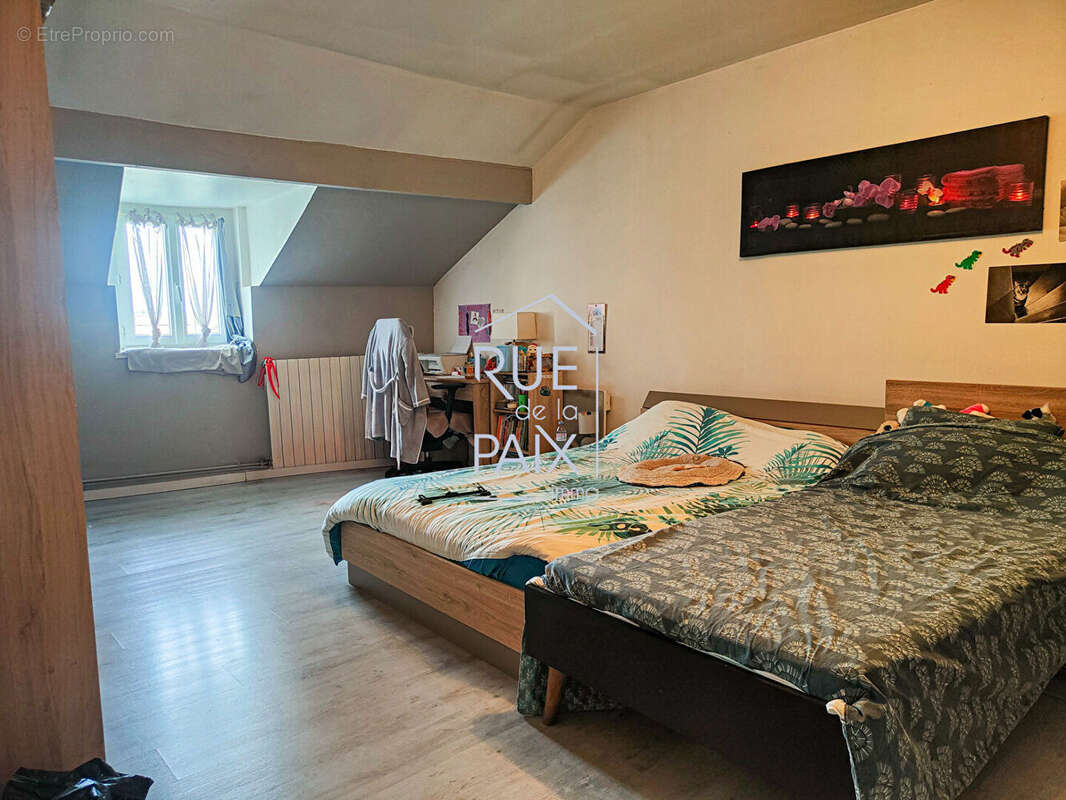 Cible investisseurs - Maison Lencloitre 3 pièce(s) 126.39 m2 - photo 7