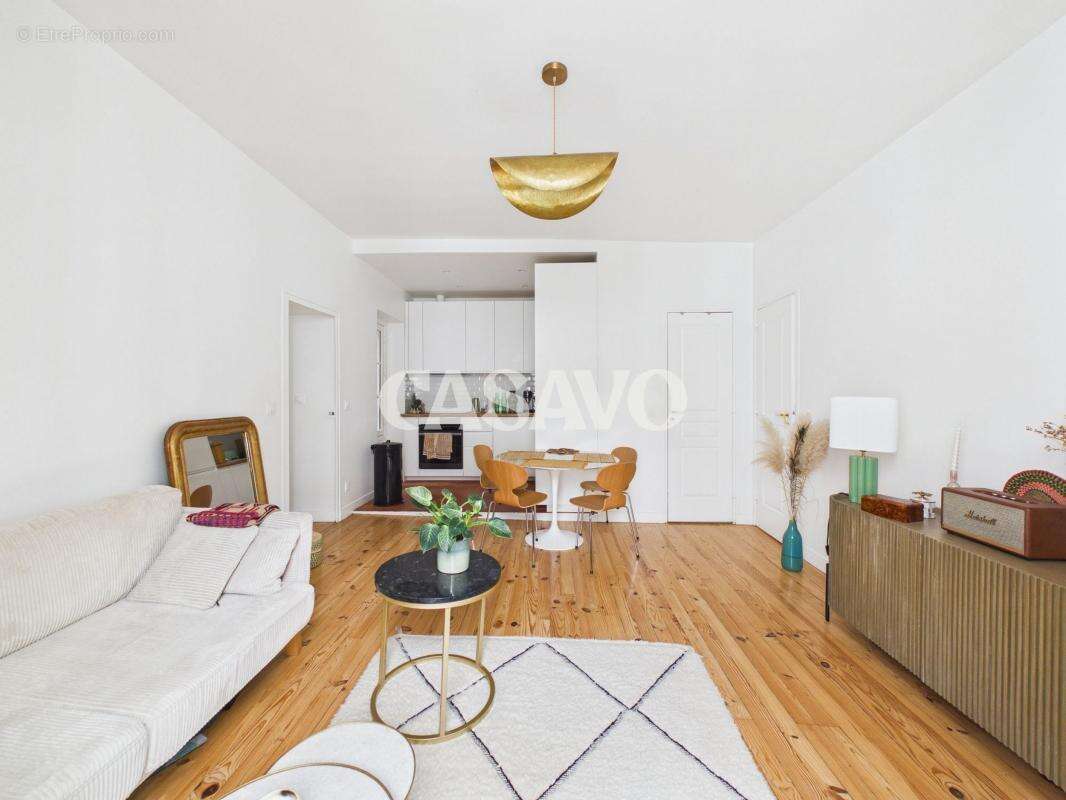 Appartement à PARIS-10E