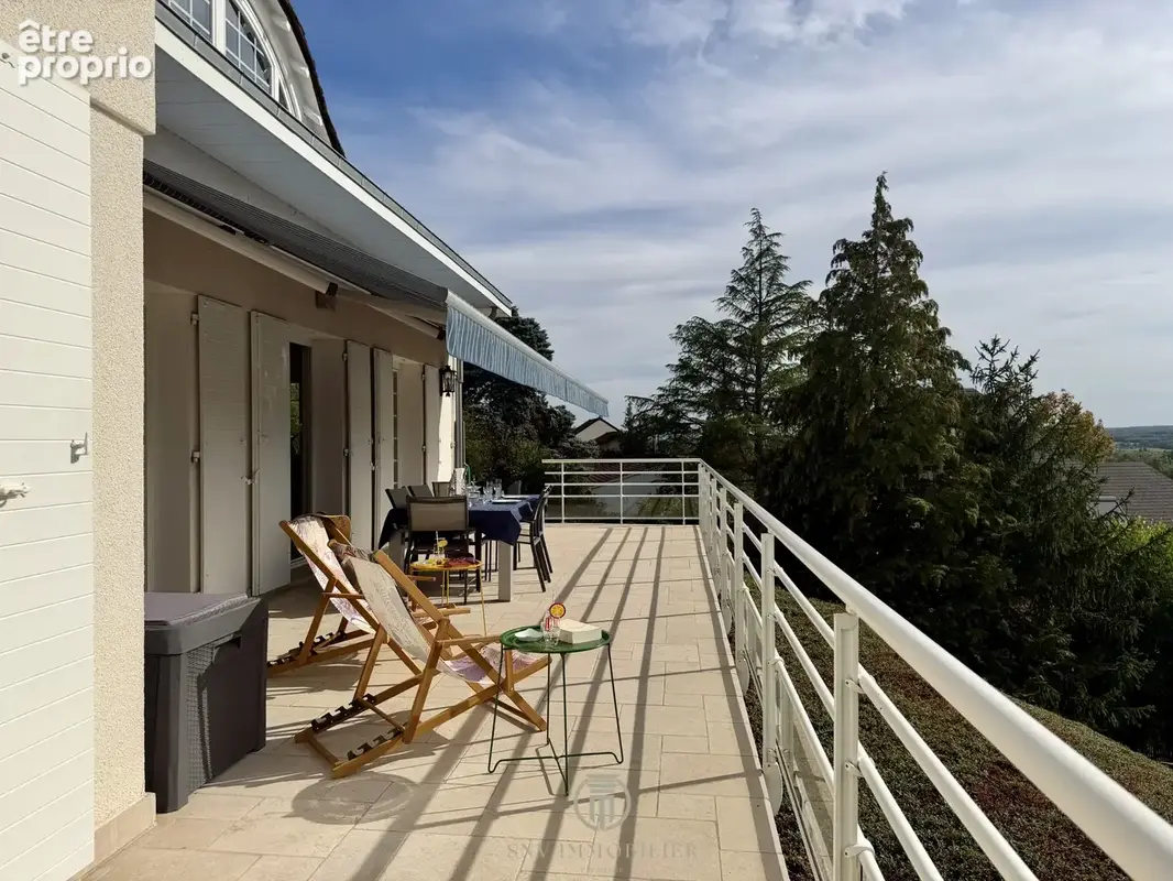 VILLA FAMILIALE avec vue, piscine XXL et pool house - photo 17