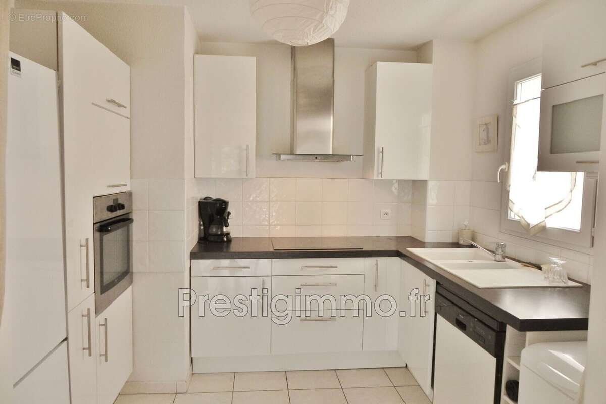 Appartement 70 m² à Mandelieu-La-Napoule  - photo 3