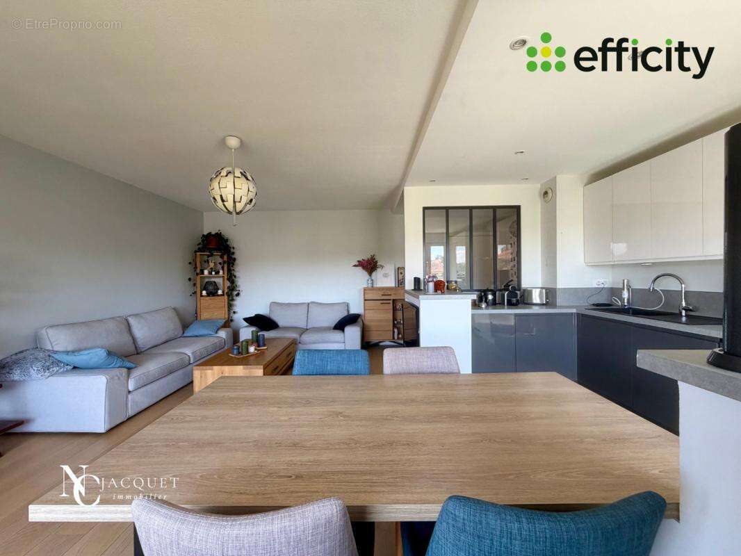 Appartement à LYON-9E