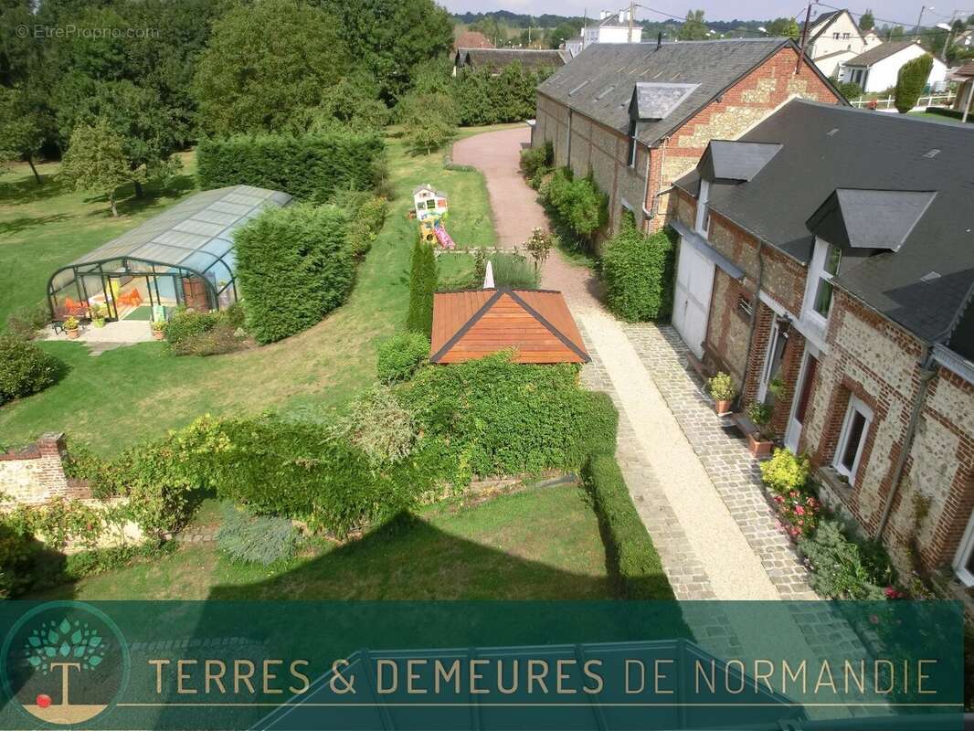 Maison à PONT-L&#039;EVEQUE