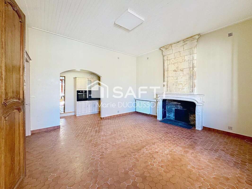 Maison 343 m² à Castillon-La-Bataille  - photo 9