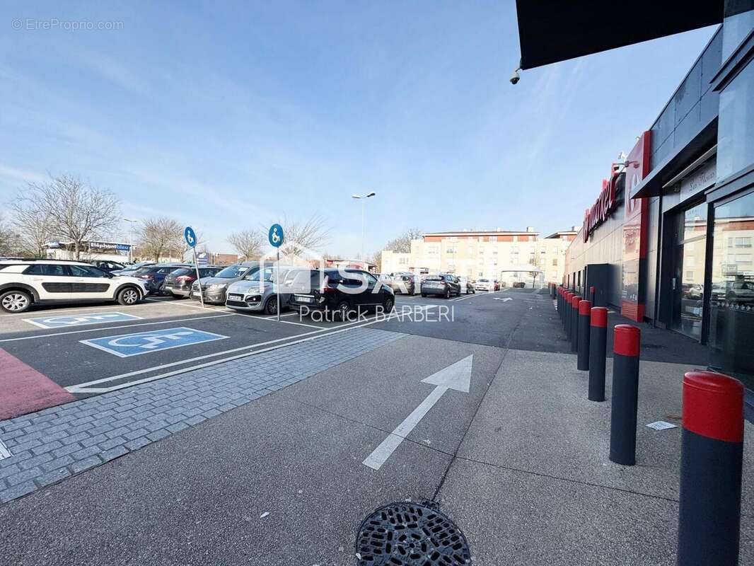 Photo 6 - Commerce à MENUCOURT