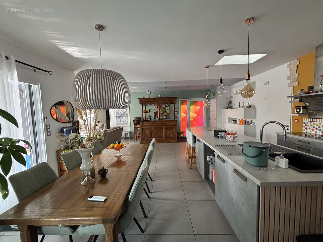 Maison à SAINT-MARCEL-LES-VALENCE