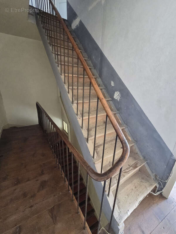 Maison à LA MOTTE-CHALANCON