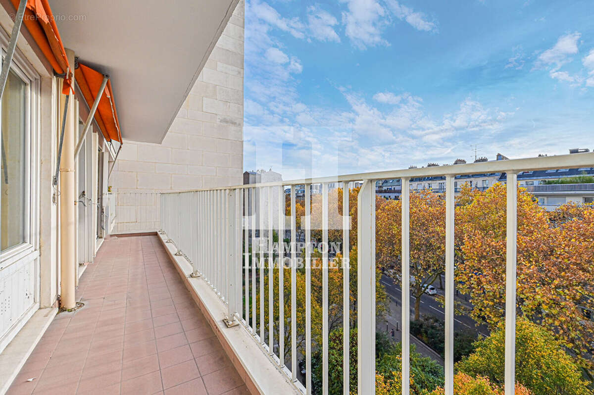 Appartement à PARIS-19E