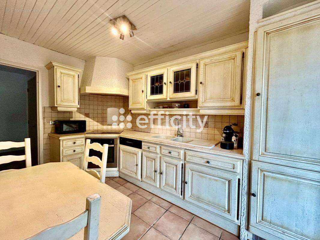 Appartement à MARSEILLE-10E