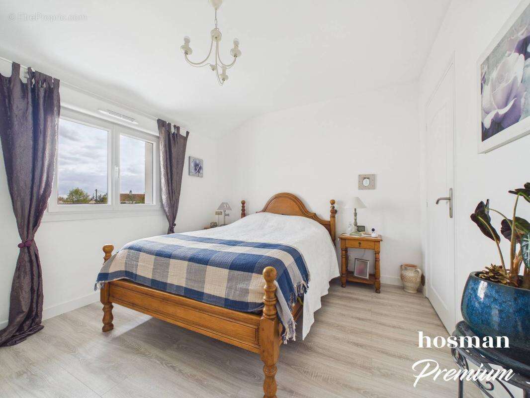 Maison à SAINT-SEBASTIEN-SUR-LOIRE