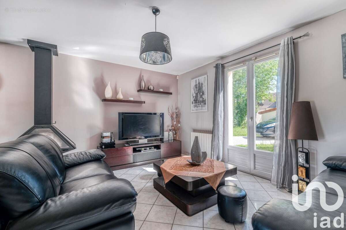 Photo 3 - Maison à LESCHES