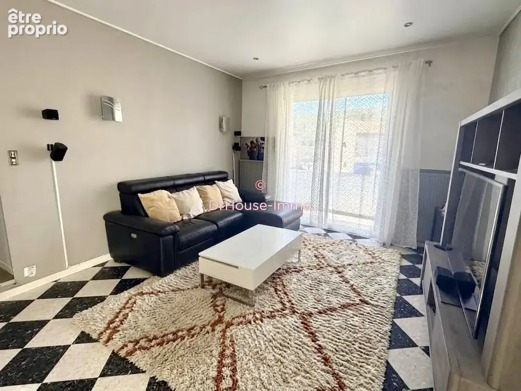Maison 4 pièces 240 m² à vendre à Roquefort-La-Bedoule (13830) - photo 4