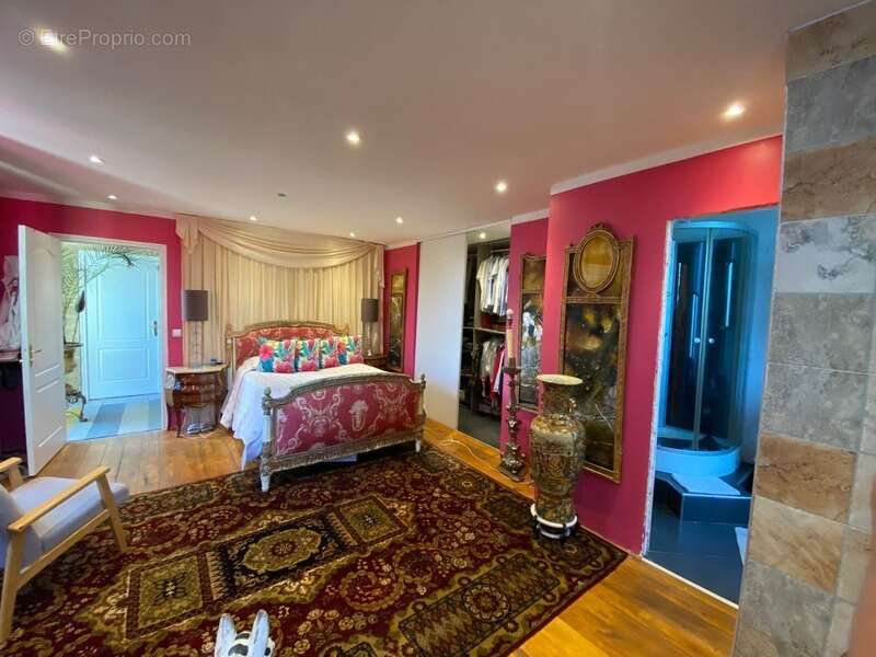 Maison à LAMARQUE-PONTACQ