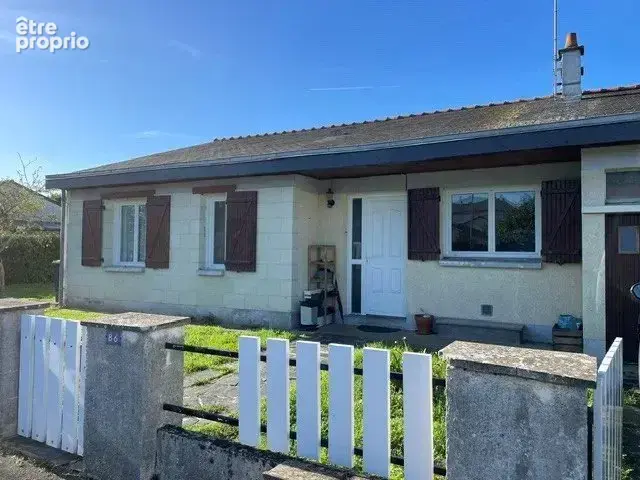 Maison à MONTREUIL-BELLAY