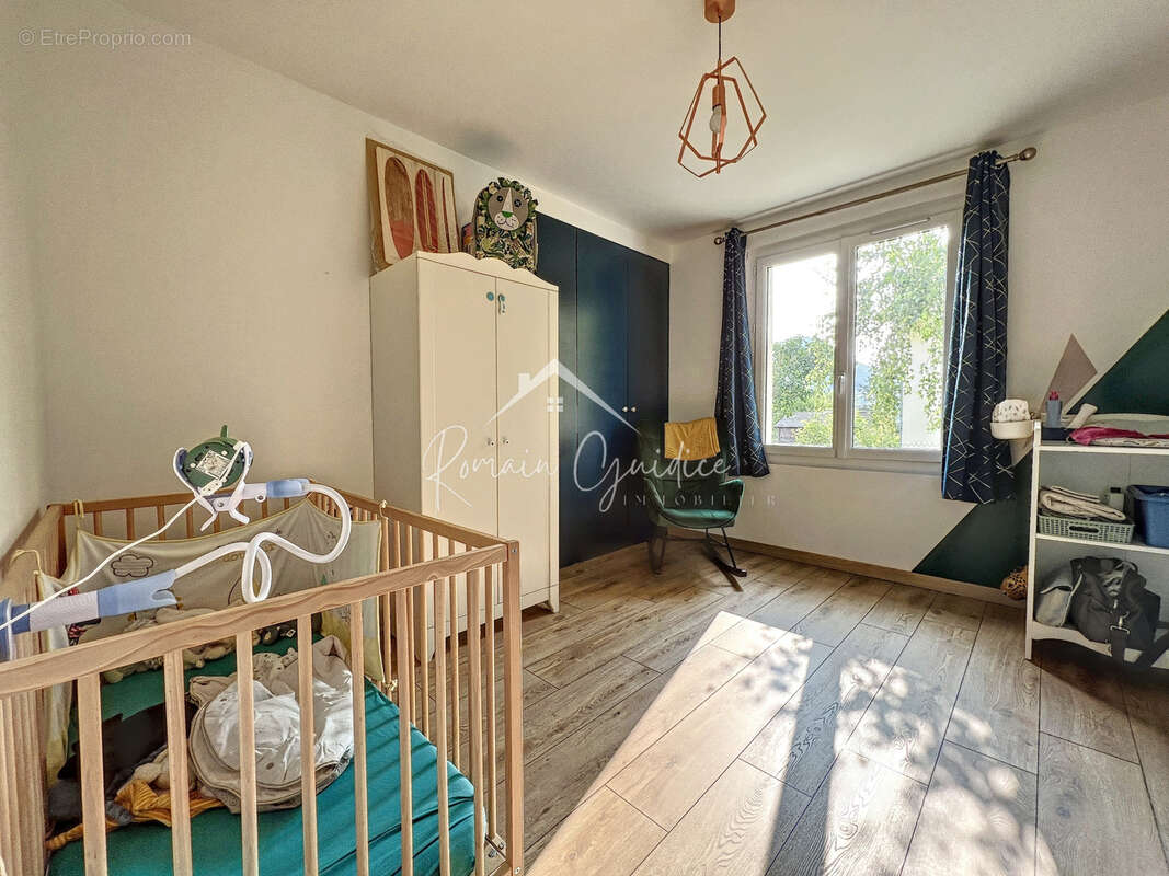Maison plain pied type 5 de 140 m2 refaite à neuve sur son terrain divisible de 1358 m2 - photo 12