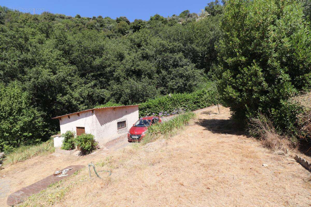 Maison à BERRE-LES-ALPES