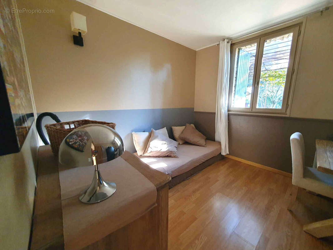 Maison à SAINT-QUENTIN-LA-POTERIE