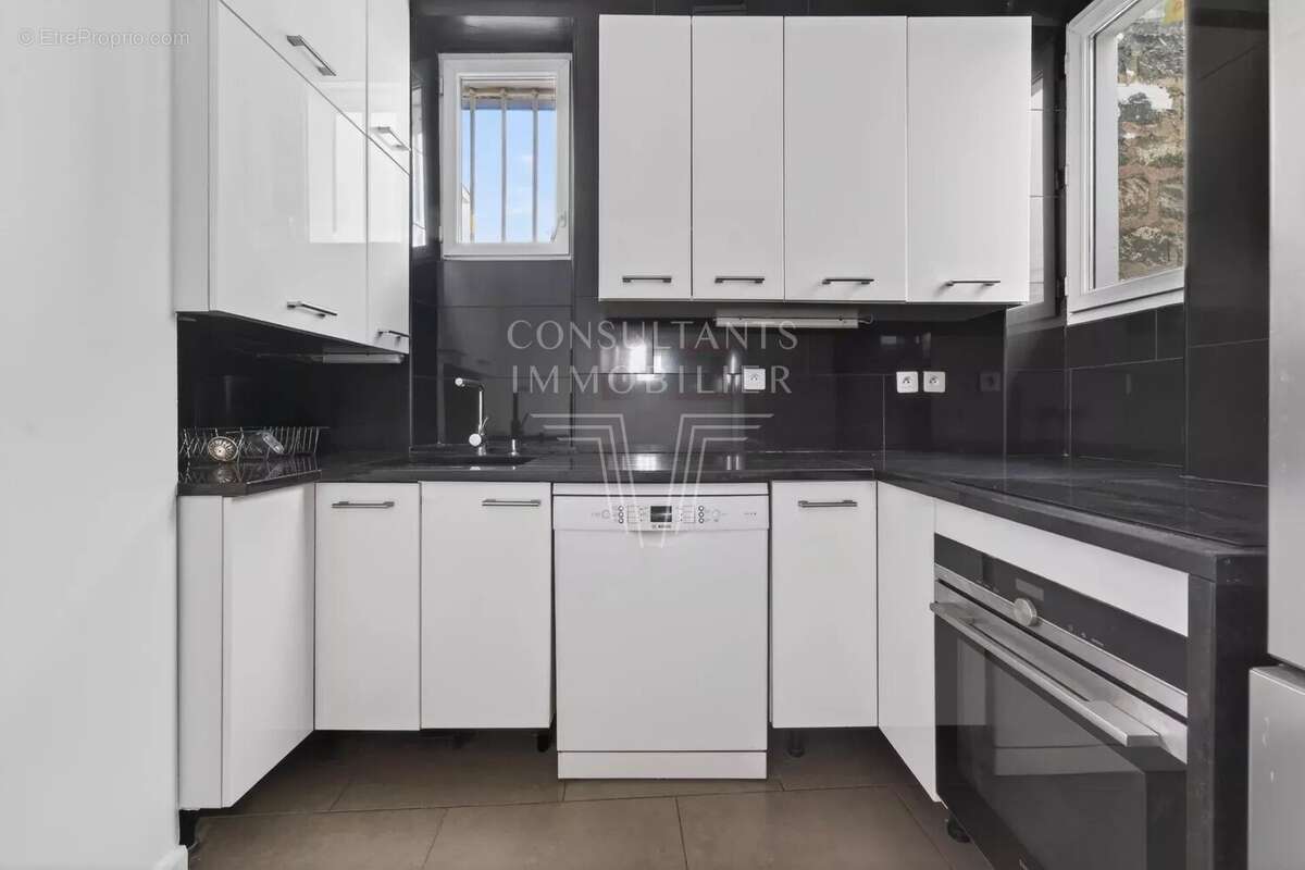 Appartement à LEVALLOIS-PERRET