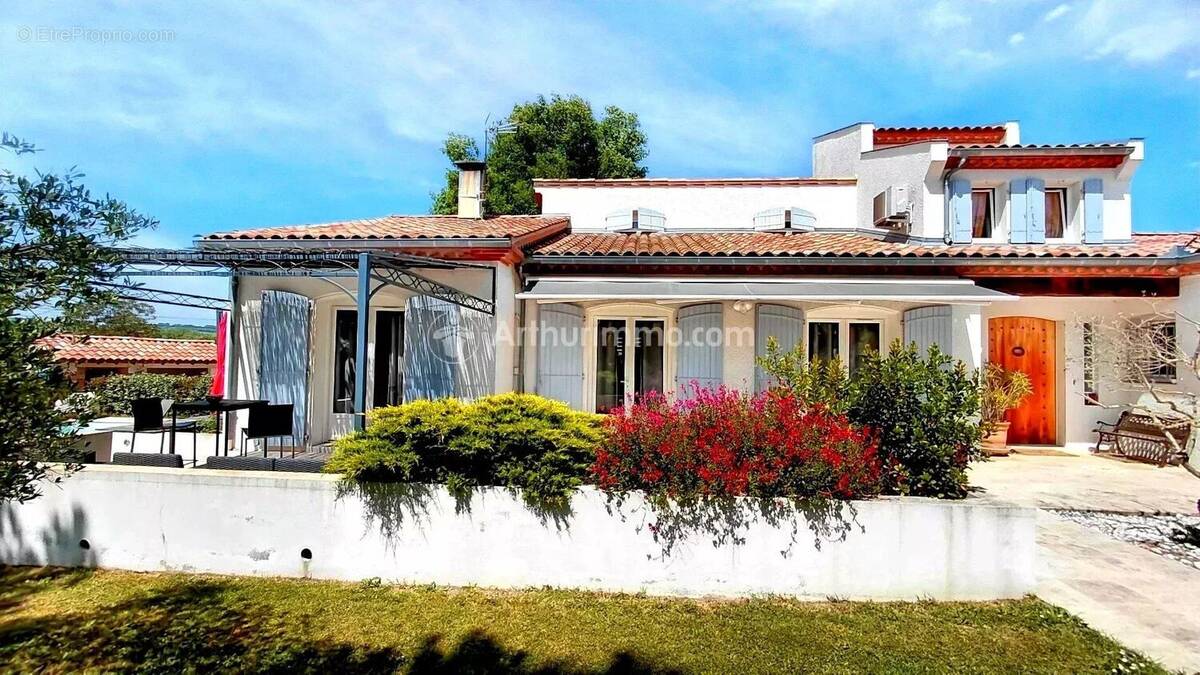 Maison à SOUAL