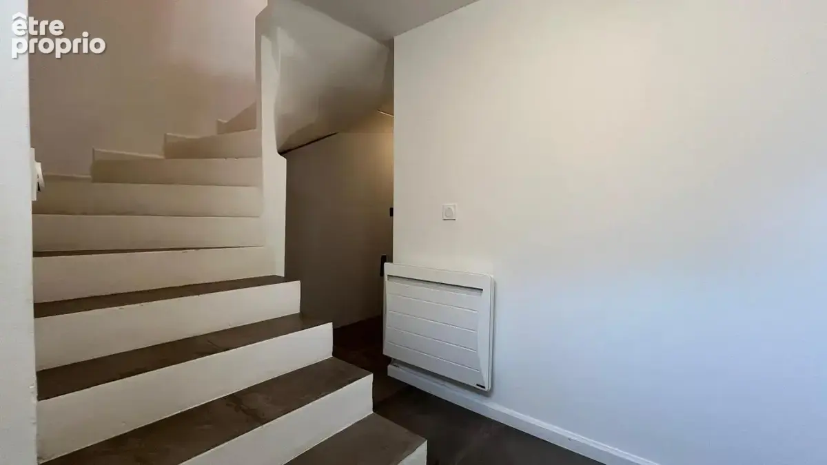 Maison 56 m² à La Crau  - photo 11
