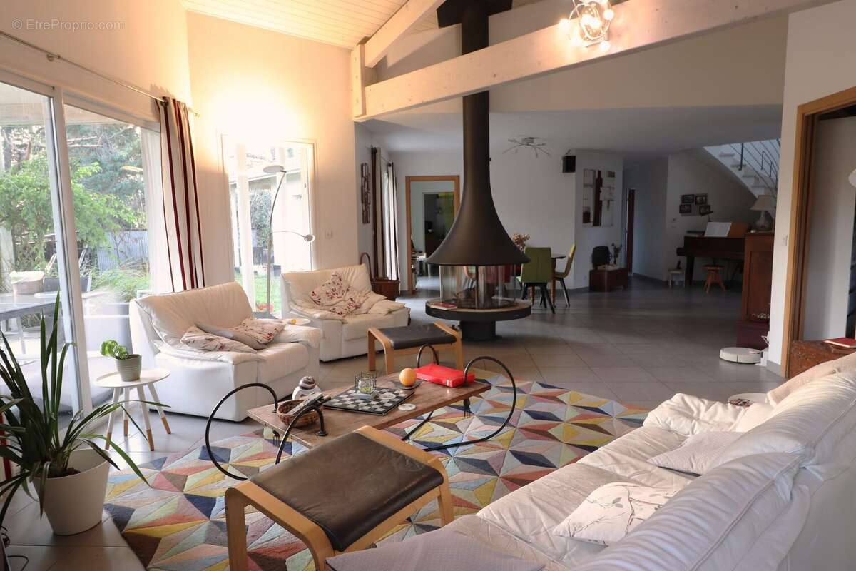 Maison à SAINTE-EULALIE