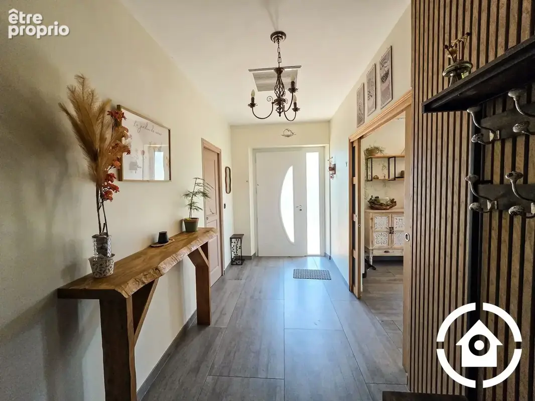 Maison 8 pièces 195 m² à vendre à Foussignac (16200) - photo 5