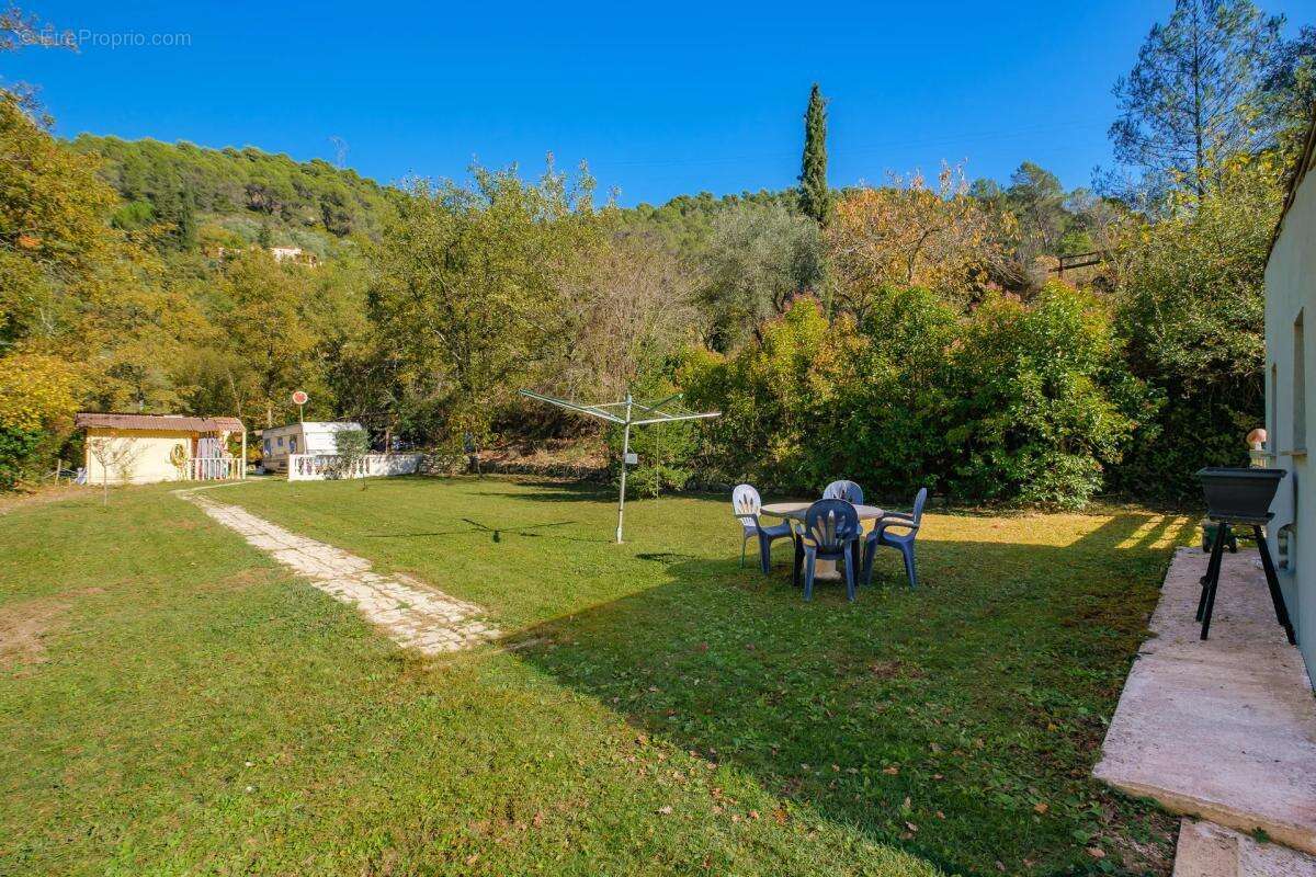 Maison à L&#039;ESCARENE