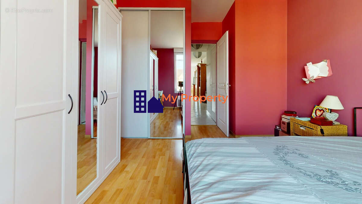 Appartement à HOUILLES