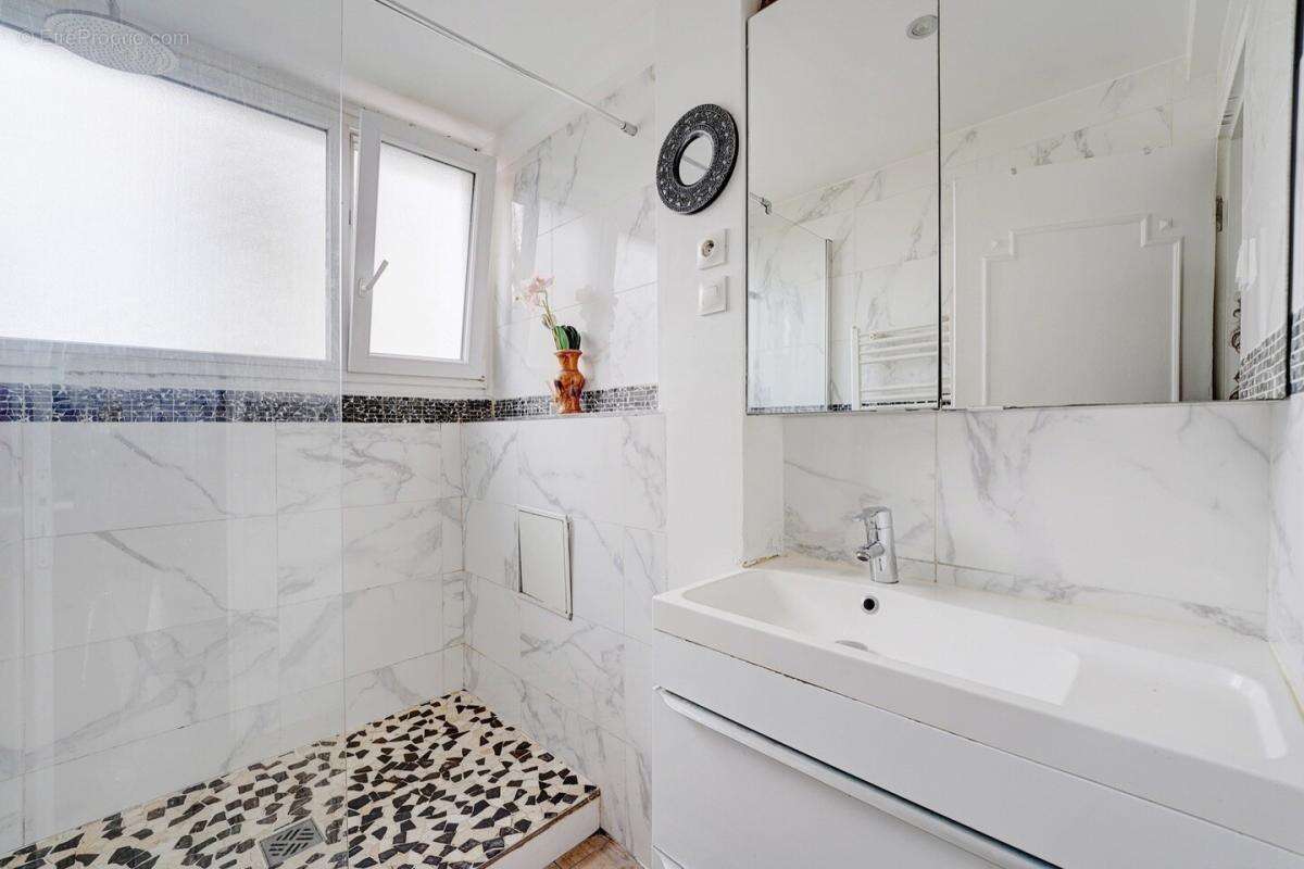 Montreuil Morillon Montreau - 4 pièces 68m² en dernier étage - photo 6