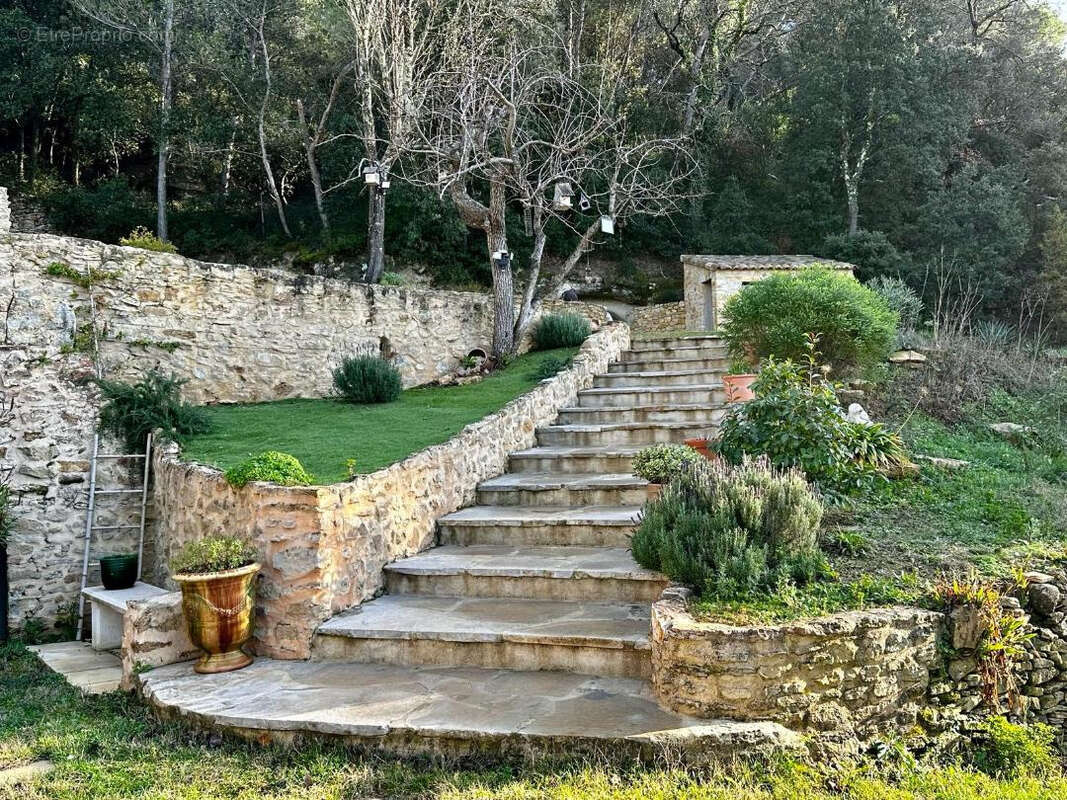 Maison à PIOLENC