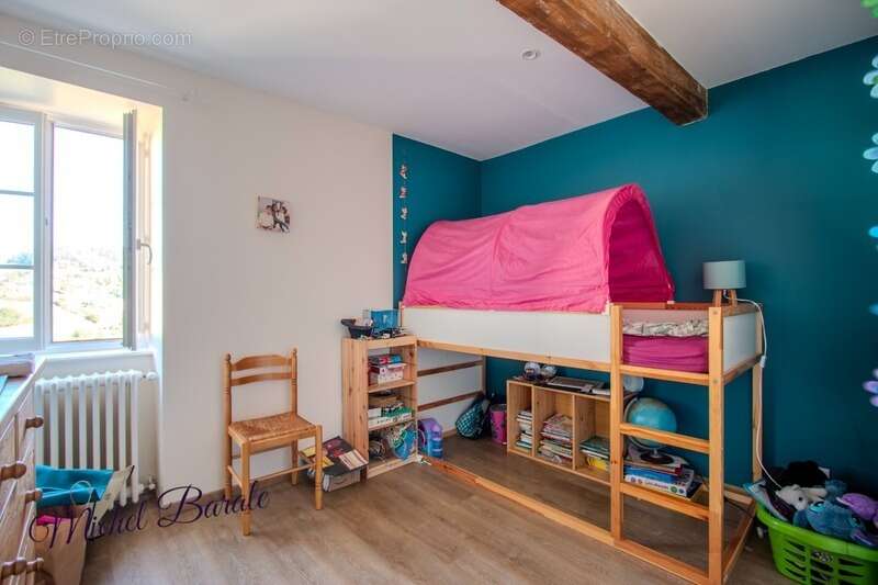 Ferme rénovée 205 m² – 6 chambres – terrain 16 000 m² – géothermie – vue – Montromant (69) - photo 19