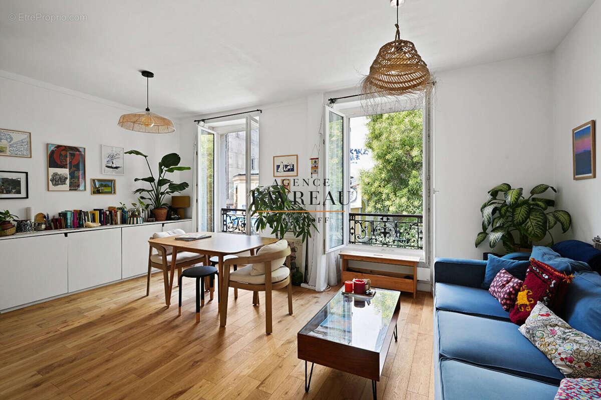 Appartement Paris 2 pièces 33 m2 avec une cave - photo 2