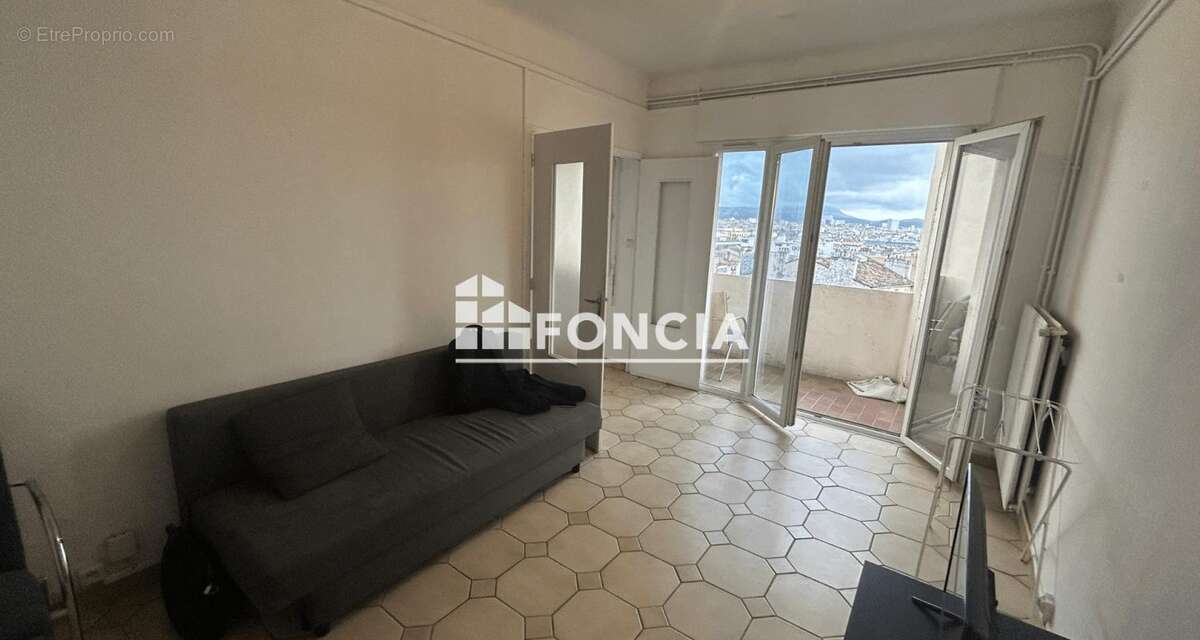 Appartement à MARSEILLE-2E