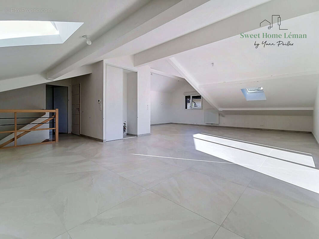 Appartement à BRENTHONNE