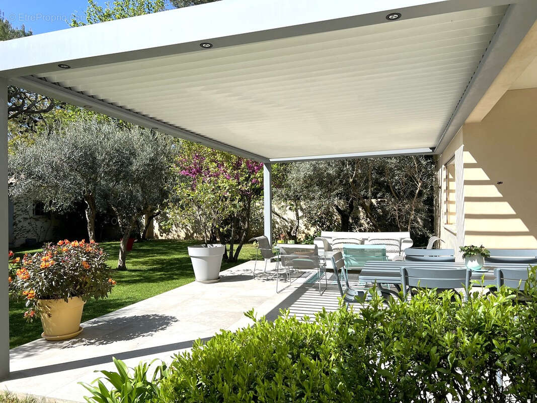Maison à VILLENEUVE-LES-AVIGNON
