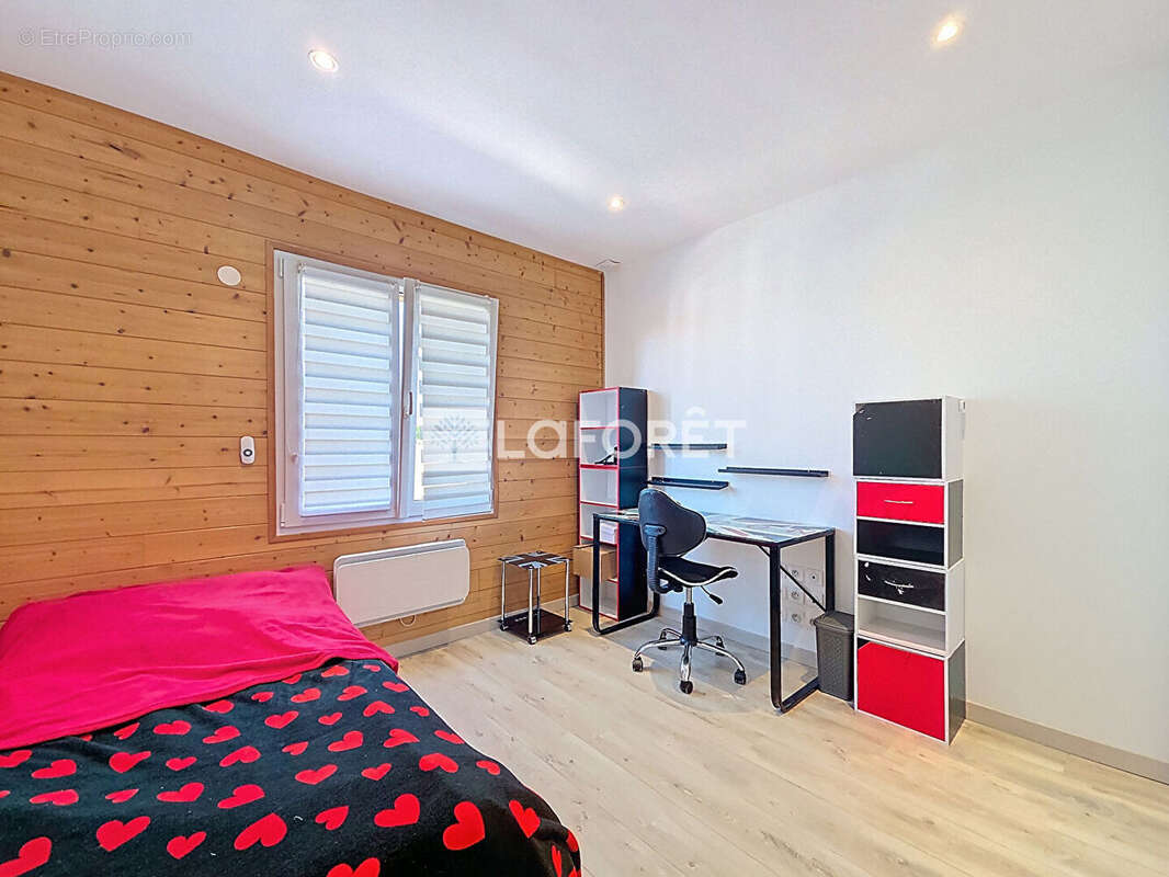 Maison à DOMPIERRE-SUR-VEYLE