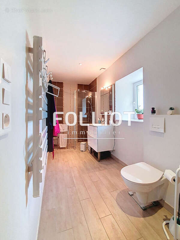 Maison à TROIS-MONTS