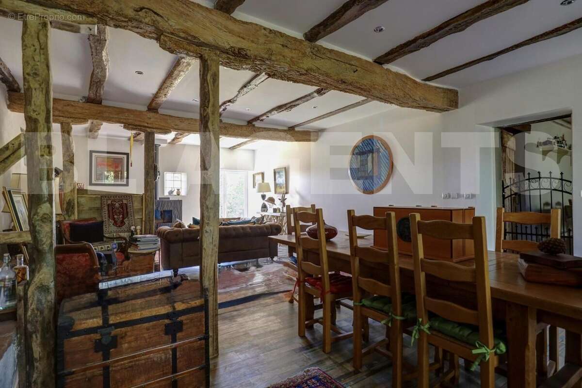 64 - Maison à SAINT-AGNAN