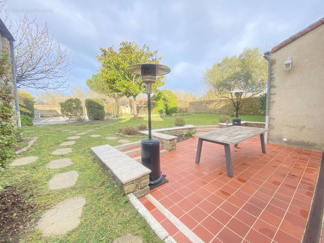 Maison à TALMONT-SAINT-HILAIRE