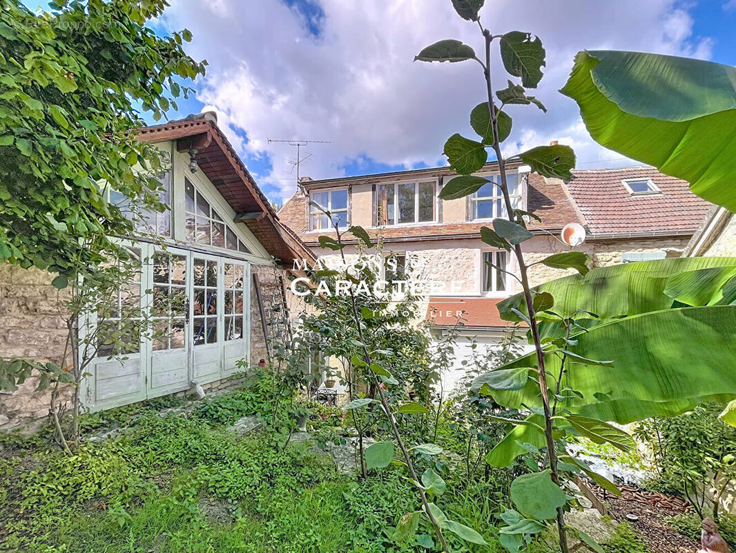 Maison à VERNEUIL-SUR-SEINE