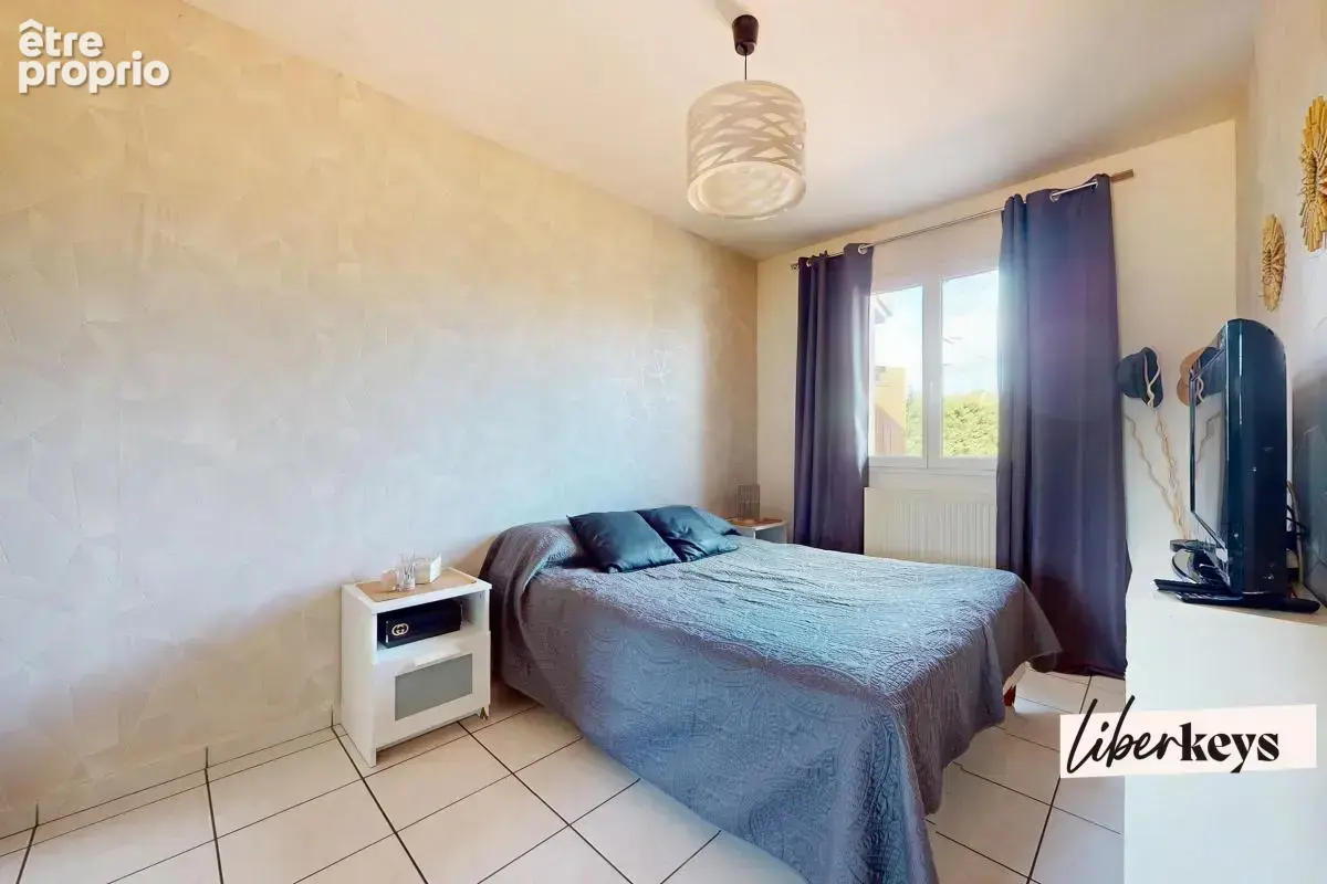 Saint rémy - villa plain pied non mitoyenne - salon 40 m² - 3 chambres - buanderie - 1185 m² terrain - photo 10