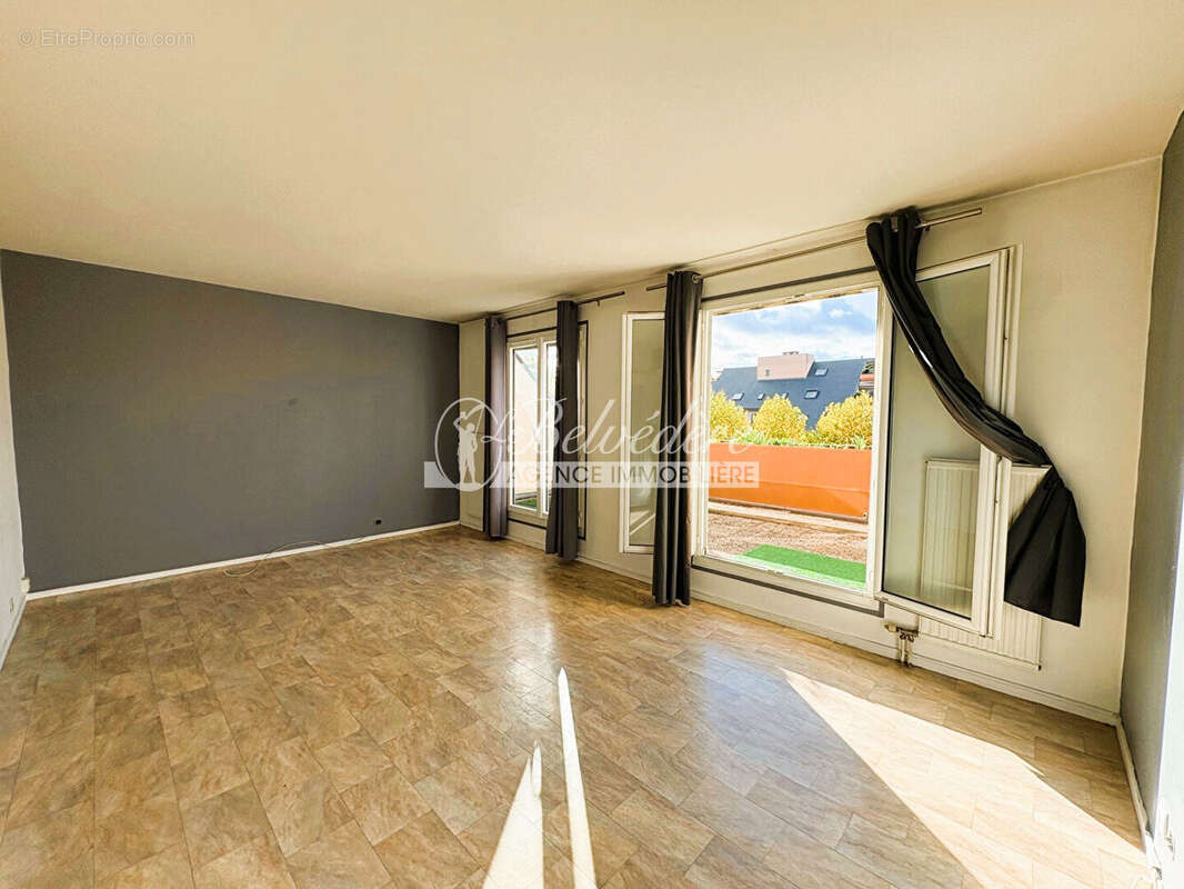 Appartement à ERAGNY