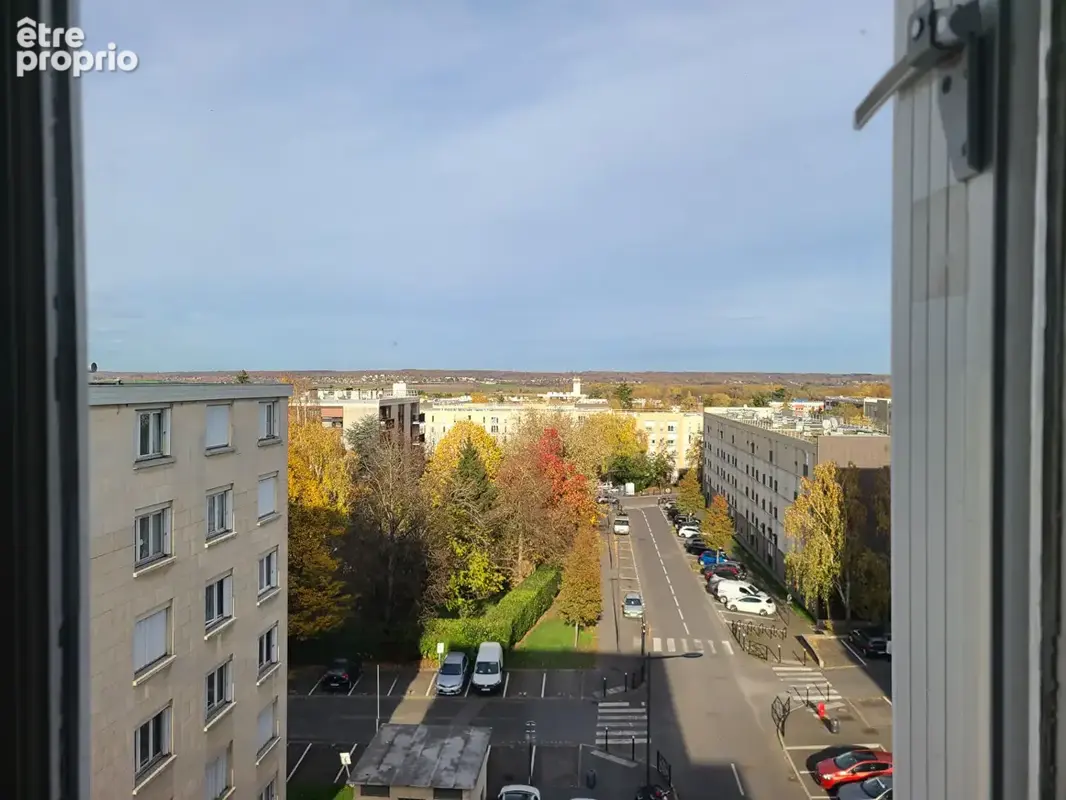 Appartement à FONTENAY-LE-FLEURY