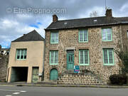 Maison à LASSAY-LES-CHATEAUX