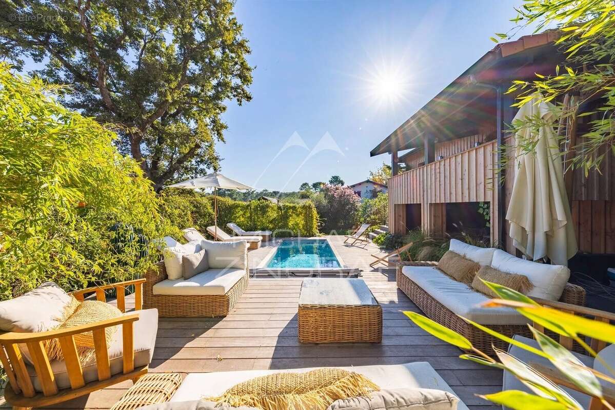 Maison à LE BOUSCAT