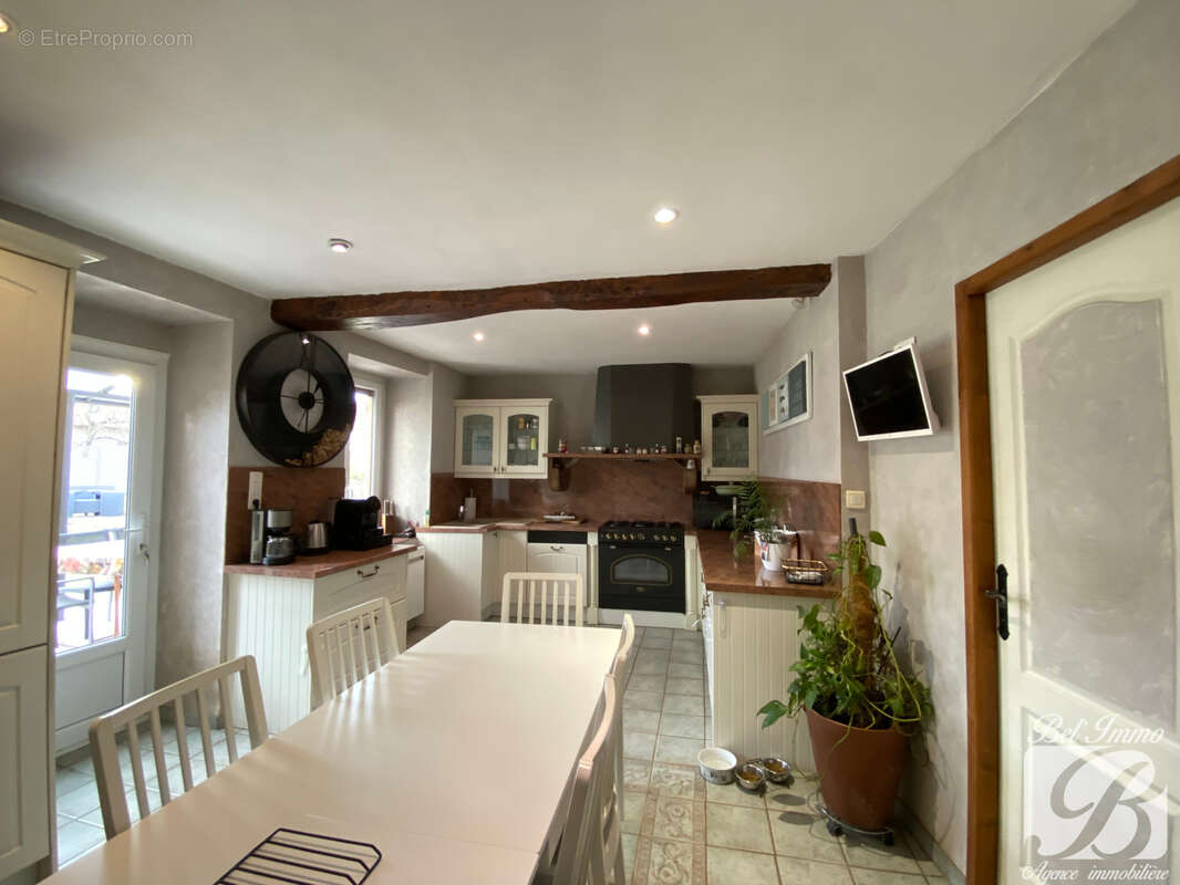 Maison à HIERES-SUR-AMBY