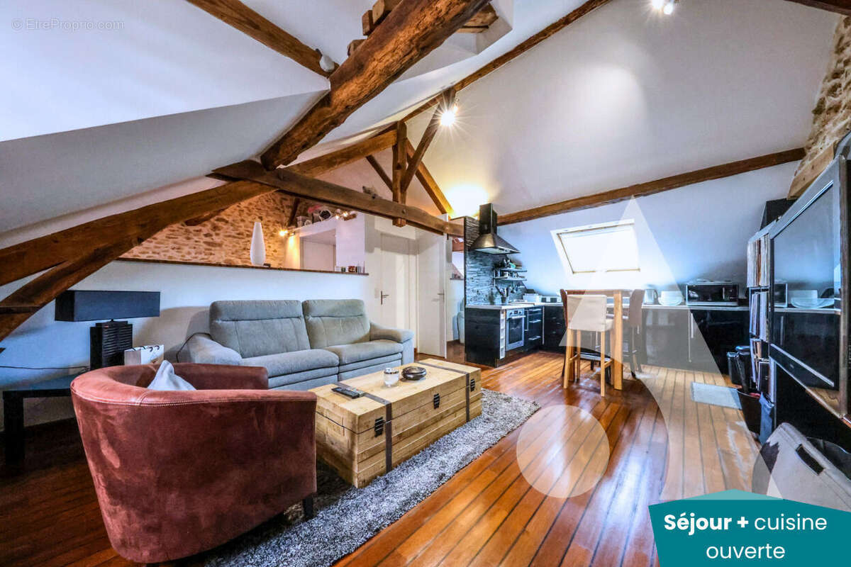 Appartement à CORBEIL-ESSONNES