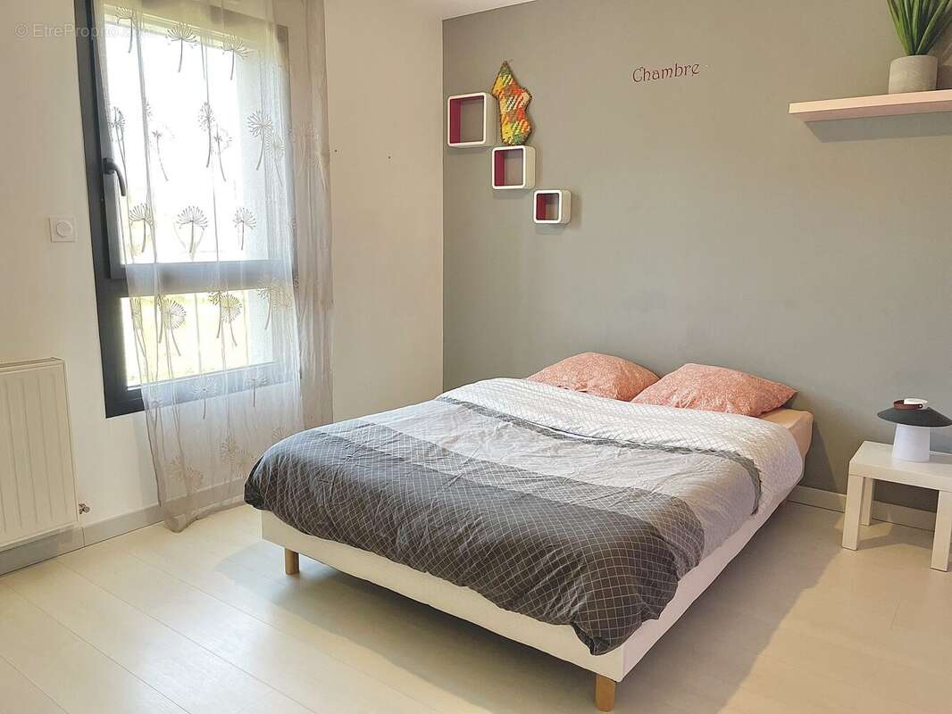 Maison à NOYAL-CHATILLON-SUR-SEICHE