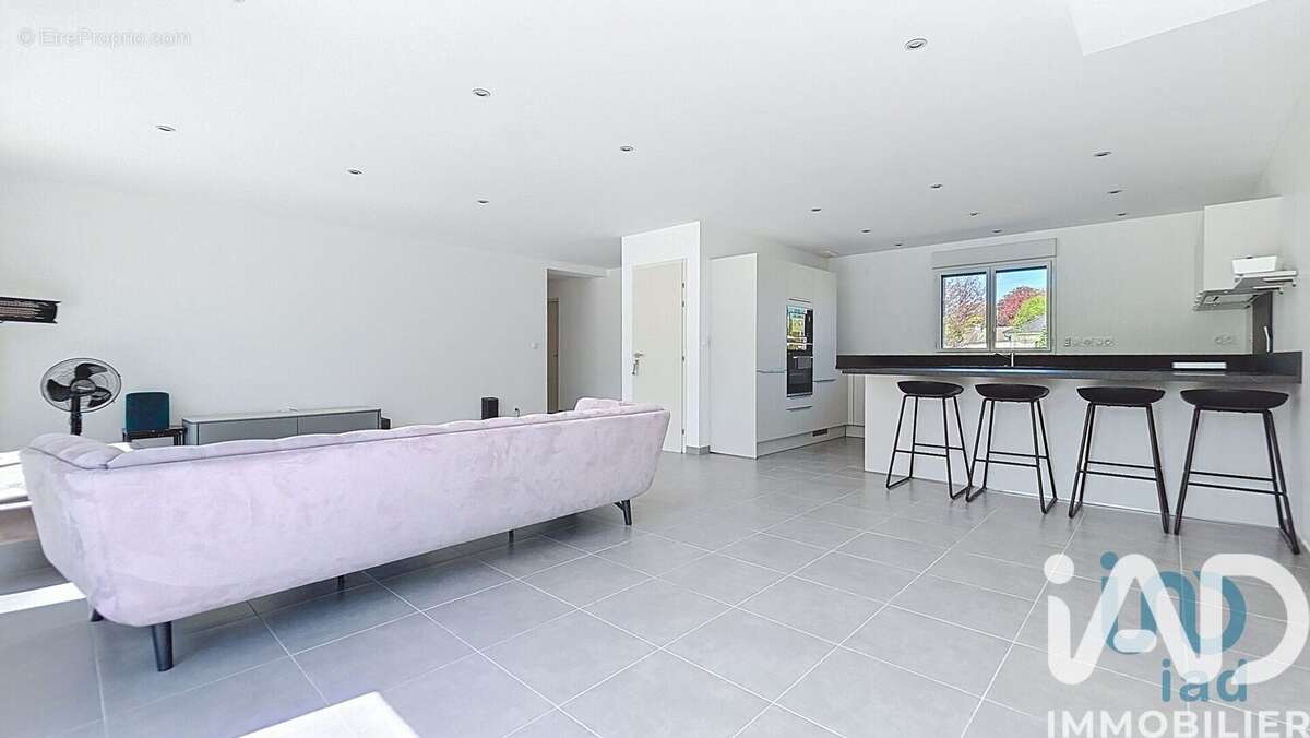 Photo 3 - Maison à FONTAINE-LES-GRES