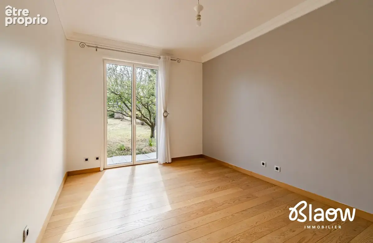 Maison 8 pièces 205 m² à vendre à Genilac (42800) - photo 5
